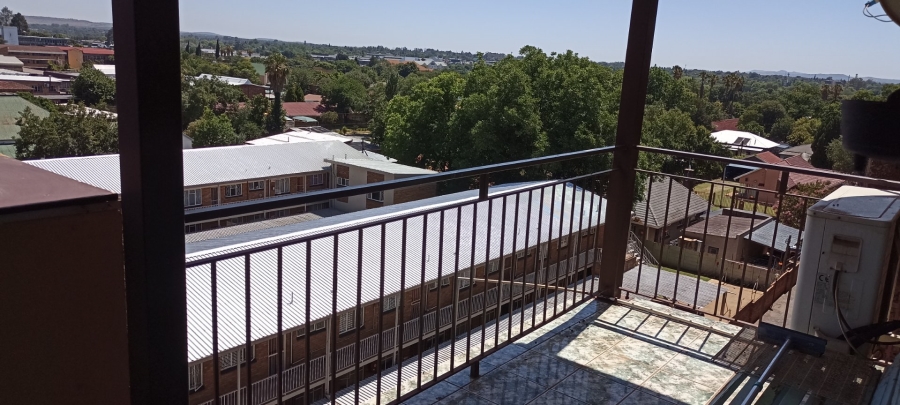 3 Bedroom Property for Sale in Potchefstroom South North West